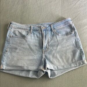 Old Navy High Rise Wow Jean Shorts